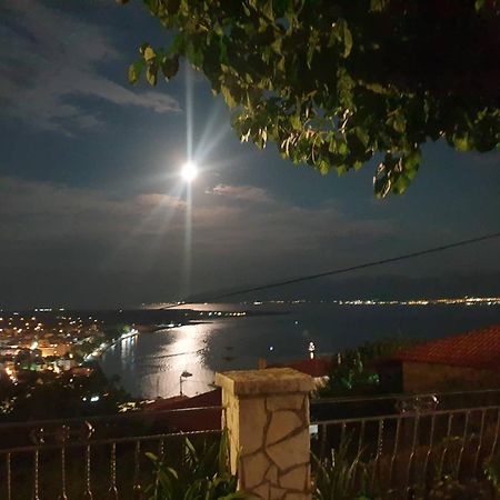 View By The Castle Nafpaktos Villa Екстериор снимка