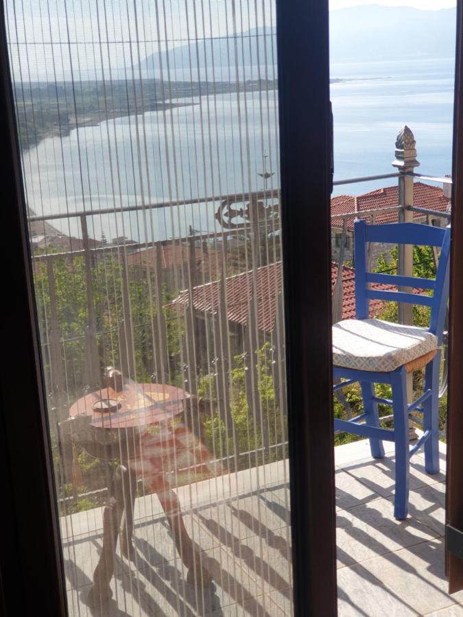 View By The Castle Nafpaktos Villa Екстериор снимка