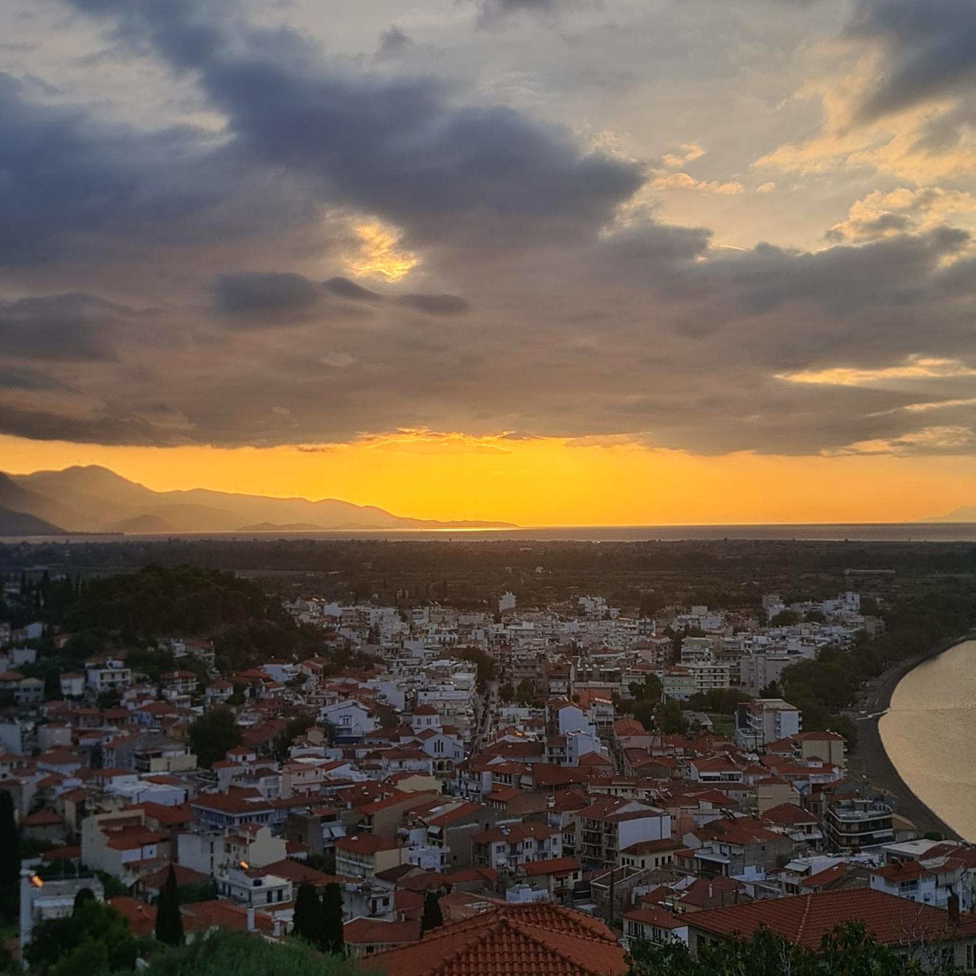 View By The Castle Nafpaktos Villa Екстериор снимка